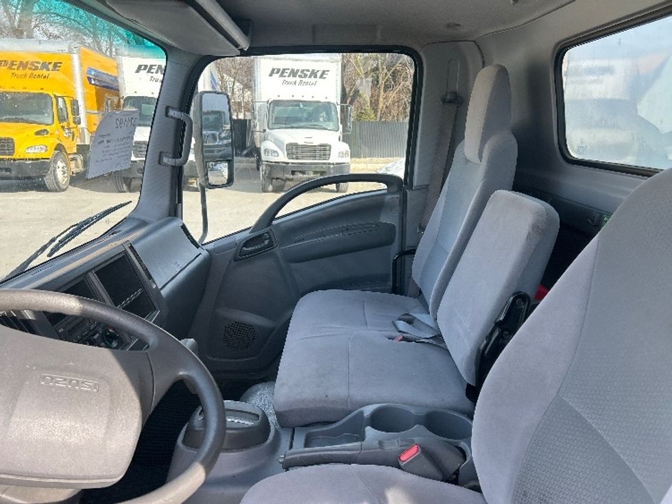Medium Duty Box Truck-Light and Medium Duty Trucks-Isuzu-2020-NQR-Lansing-MI-59,750\n\t\tmiles-$ 50,000 - Image 19