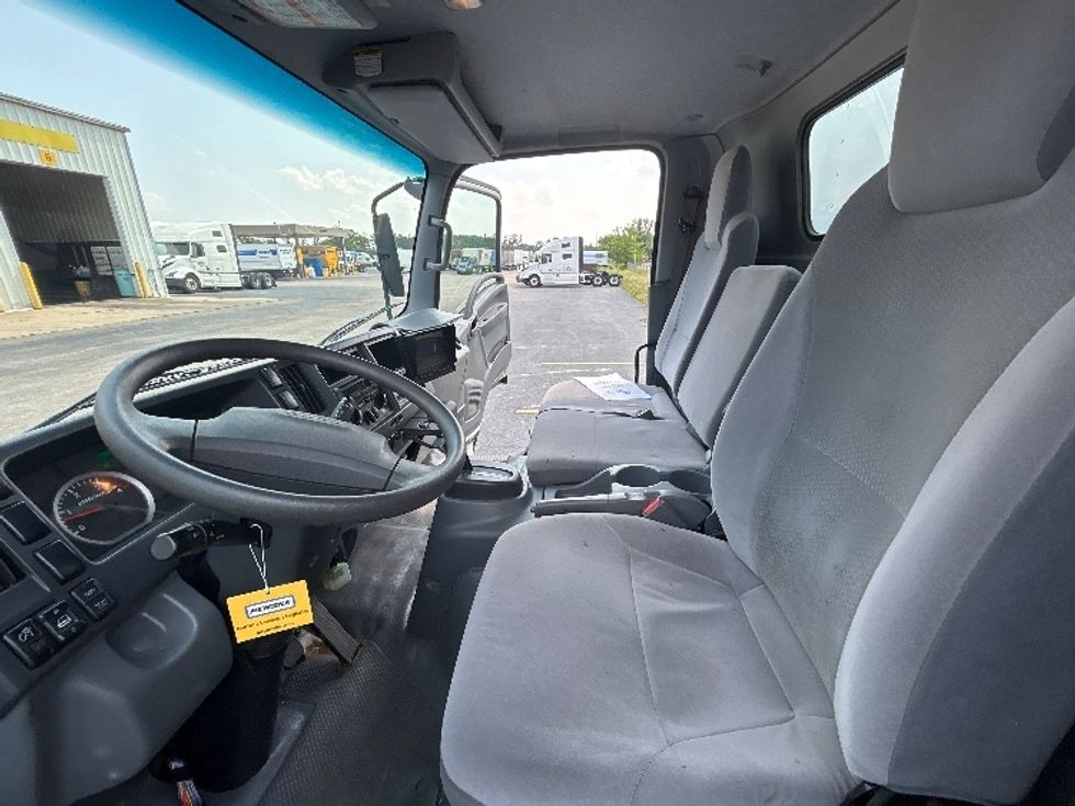 Medium Duty Box Truck-Light and Medium Duty Trucks-Isuzu-2020-NQR-Milwaukee-WI-46,579\n\t\tmiles-$ 50,750 - Image 19