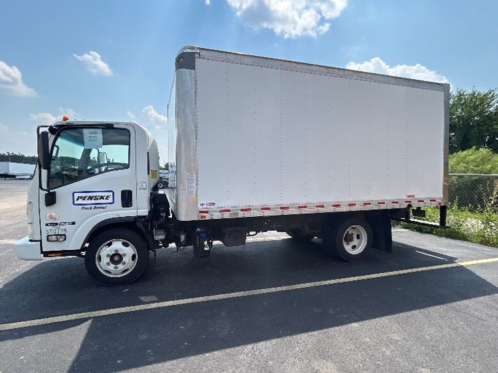 Medium Duty Box Truck-Light and Medium Duty Trucks-Isuzu-2020-NQR-Milwaukee-WI-46,579\n\t\tmiles-$ 50,750 - Image 4