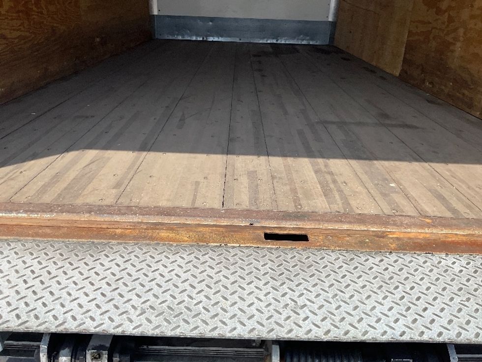 Medium Duty Box Truck-Light and Medium Duty Trucks-Isuzu-2020-NQR-New Castle-DE-76,239\n\t\tmiles-$ 47,250 - Image 10