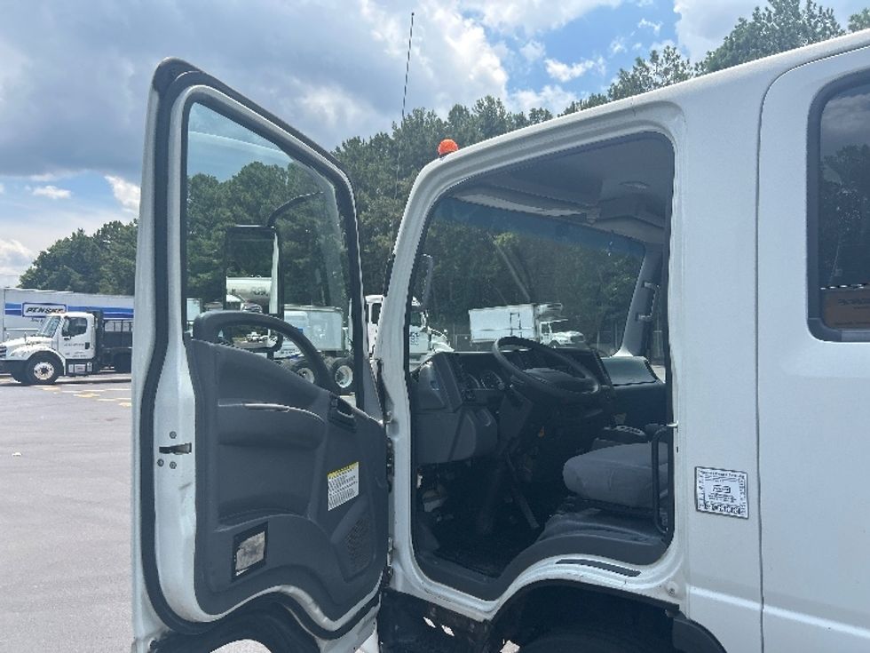 Medium Duty Box Truck-Light and Medium Duty Trucks-Isuzu-2020-NQR-Norcross-GA-140,433\n\t\tmiles-$ 42,750 - Image 15