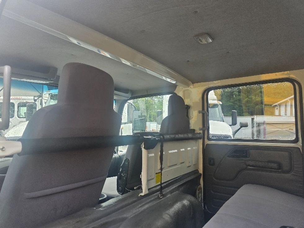 Medium Duty Box Truck-Light and Medium Duty Trucks-Isuzu-2020-NQR-Norcross-GA-140,433\n\t\tmiles-$ 42,750 - Image 24