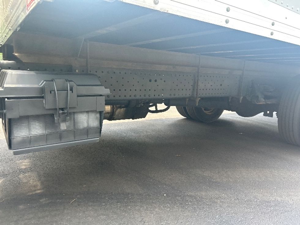 Medium Duty Box Truck-Light and Medium Duty Trucks-Isuzu-2020-NQR-Norcross-GA-140,433\n\t\tmiles-$ 42,750 - Image 5