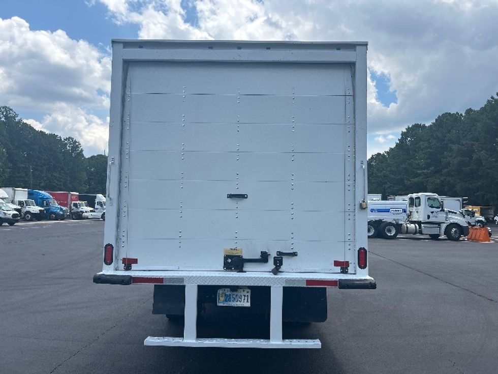 Medium Duty Box Truck-Light and Medium Duty Trucks-Isuzu-2020-NQR-Norcross-GA-140,433\n\t\tmiles-$ 42,750 - Image 7