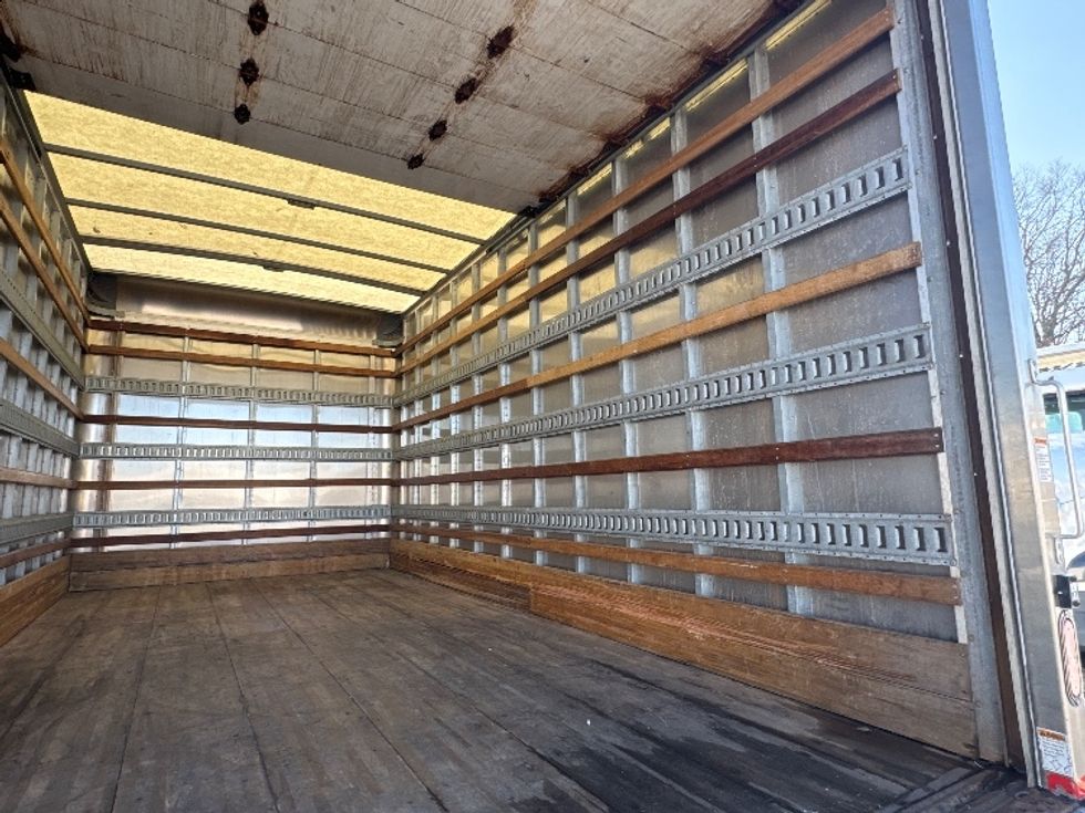 Medium Duty Box Truck-Light and Medium Duty Trucks-Isuzu-2020-NQR-Parsippany-NJ-100,925\n\t\tmiles-$ 43,500 - Image 12