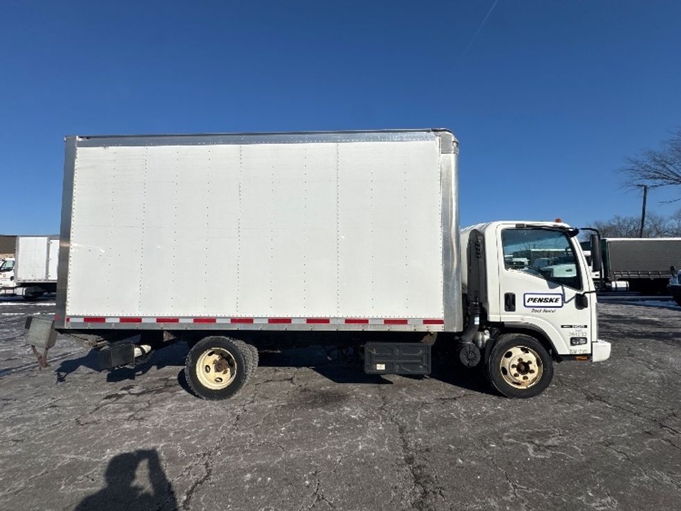 Medium Duty Box Truck-Light and Medium Duty Trucks-Isuzu-2020-NQR-Parsippany-NJ-100,925\n\t\tmiles-$ 43,500 - Image 15