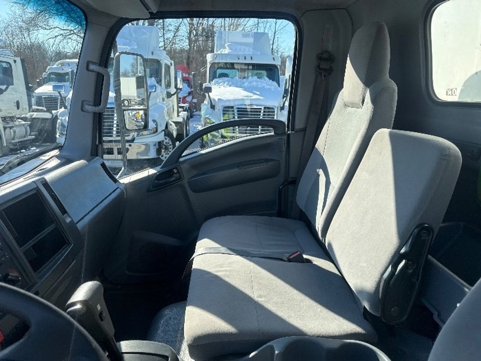 Medium Duty Box Truck-Light and Medium Duty Trucks-Isuzu-2020-NQR-Parsippany-NJ-100,925\n\t\tmiles-$ 43,500 - Image 19