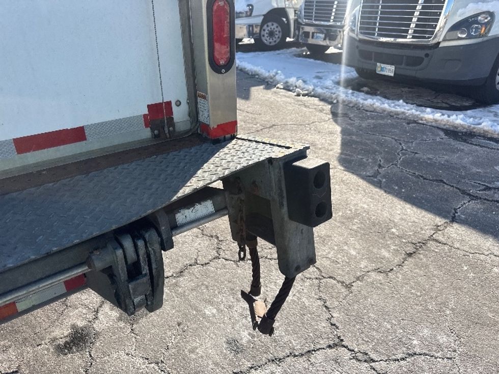 Medium Duty Box Truck-Light and Medium Duty Trucks-Isuzu-2020-NQR-Parsippany-NJ-100,925\n\t\tmiles-$ 43,500 - Image 26