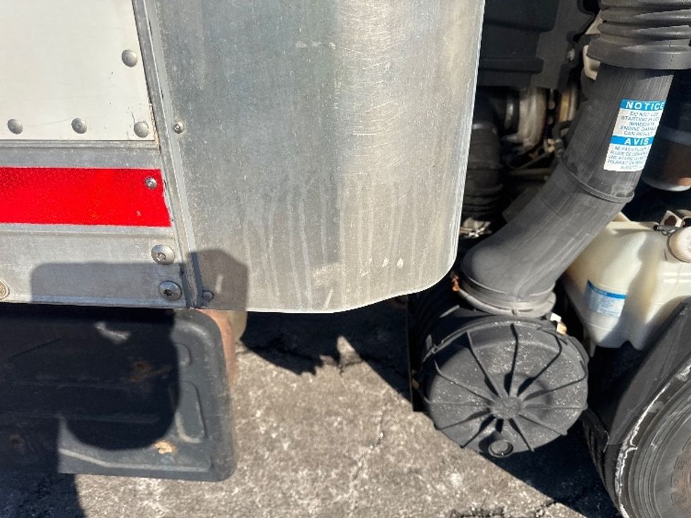 Medium Duty Box Truck-Light and Medium Duty Trucks-Isuzu-2020-NQR-Parsippany-NJ-100,925\n\t\tmiles-$ 43,500 - Image 27