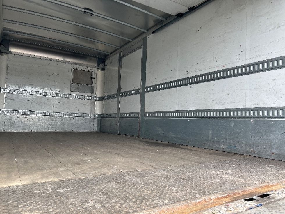 Medium Duty Box Truck-Light and Medium Duty Trucks-Isuzu-2020-NQR-Parsippany-NJ-144,758\n\t\tmiles-$ 38,500 - Image 12