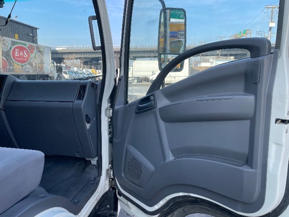 Medium Duty Box Truck-Light and Medium Duty Trucks-Isuzu-2020-NQR-Parsippany-NJ-144,758\n\t\tmiles-$ 38,500 - Image 20