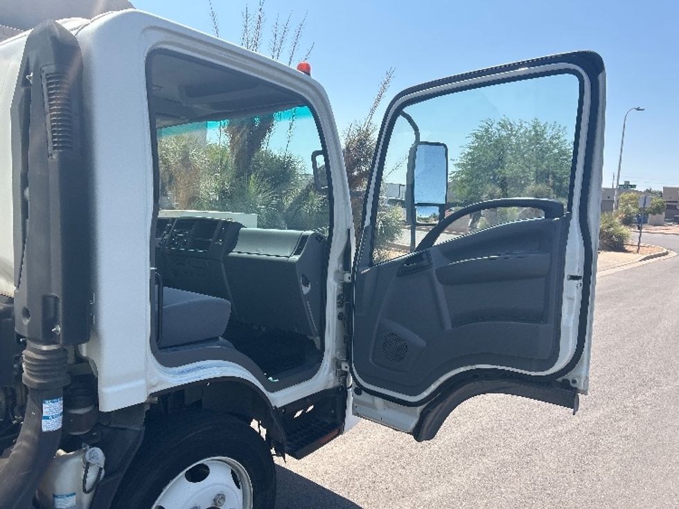 Medium Duty Box Truck-Light and Medium Duty Trucks-Isuzu-2020-NQR-Phoenix-AZ-73,810\n\t\tmiles-$ 48,000 - Image 20