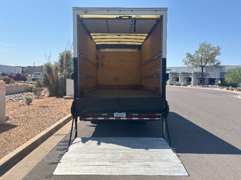 Medium Duty Box Truck-Light and Medium Duty Trucks-Isuzu-2020-NQR-Phoenix-AZ-73,810\n\t\tmiles-$ 48,000 - Image 9