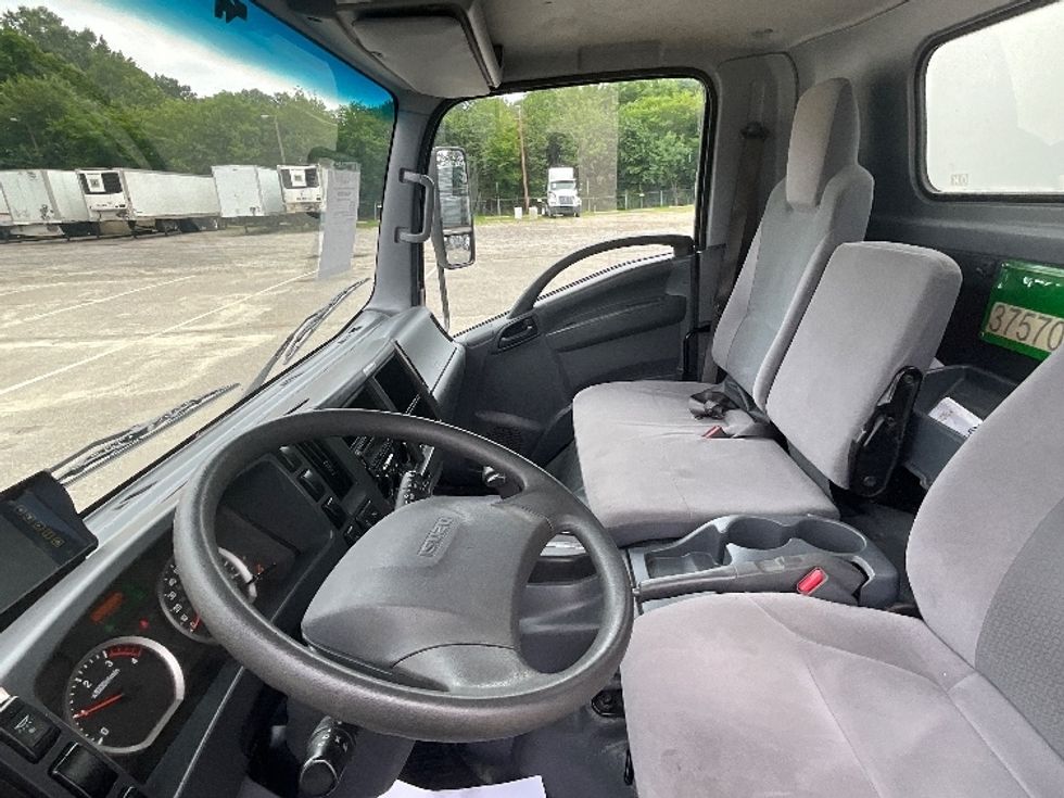 Medium Duty Box Truck-Light and Medium Duty Trucks-Isuzu-2020-NQR-Prince George-VA-109,924\n\t\tmiles-$ 44,000 - Image 19