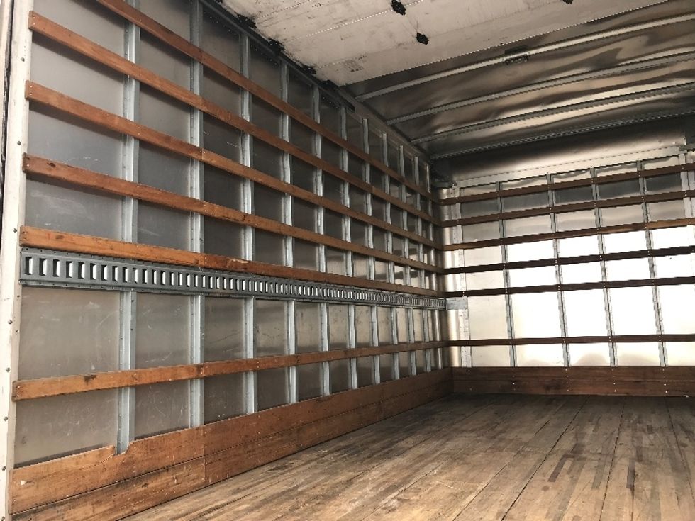 Medium Duty Box Truck-Light and Medium Duty Trucks-Isuzu-2020-NQR-Sparks-NV-81,746\n\t\tmiles-$ 48,500 - Image 10