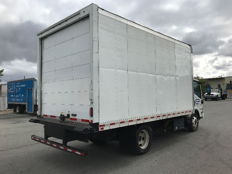 2020 Isuzu NQR photo 10