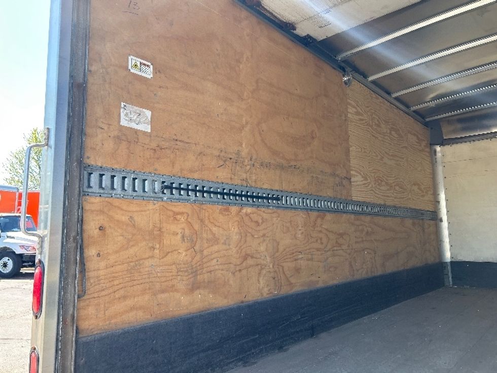 Medium Duty Box Truck-Light and Medium Duty Trucks-Isuzu-2020-NQR-Sturtevant-WI-148,135\n\t\tmiles-$ 39,500 - Image 11