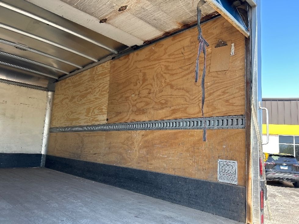 Medium Duty Box Truck-Light and Medium Duty Trucks-Isuzu-2020-NQR-Sturtevant-WI-148,135\n\t\tmiles-$ 39,500 - Image 12