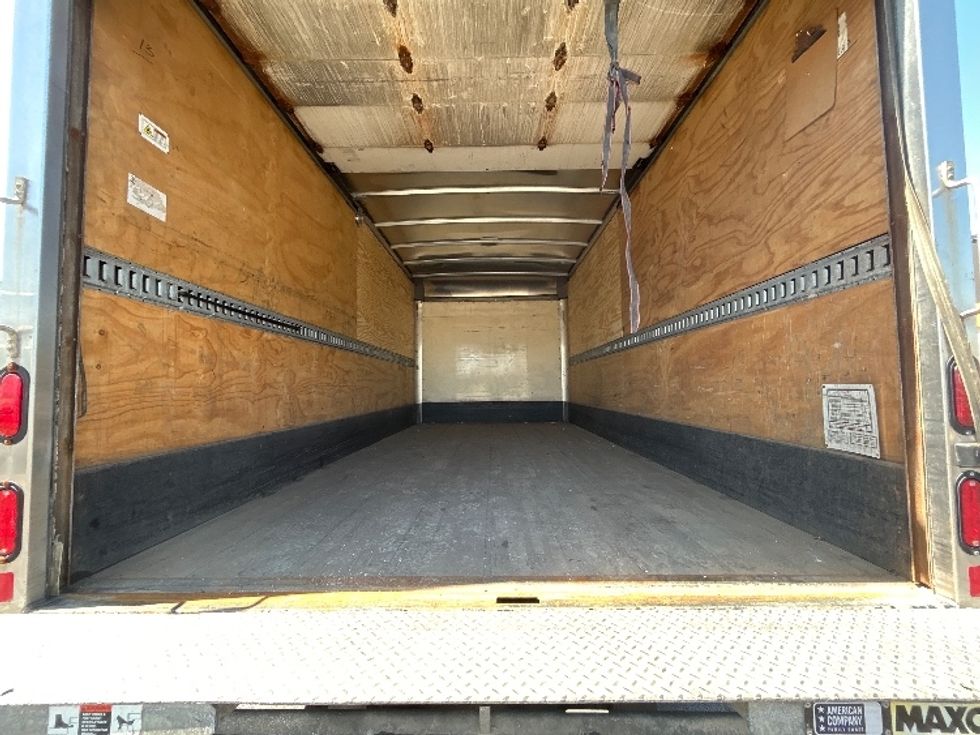 Medium Duty Box Truck-Light and Medium Duty Trucks-Isuzu-2020-NQR-Sturtevant-WI-148,135\n\t\tmiles-$ 39,500 - Image 8