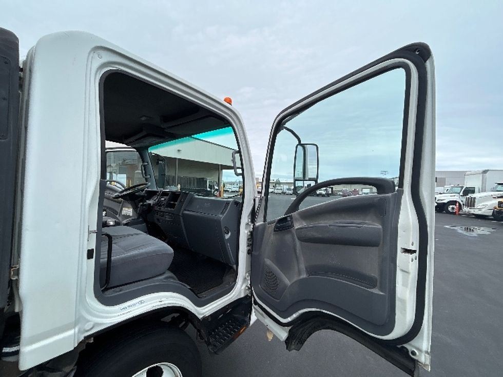 Medium Duty Box Truck-Light and Medium Duty Trucks-Isuzu-2020-NQR-Torrance-CA-131,953\n\t\tmiles-$ 44,250 - Image 20
