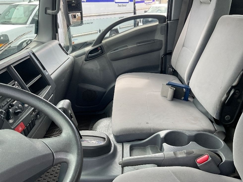 Medium Duty Box Truck-Light and Medium Duty Trucks-Isuzu-2020-NQR-Torrance-CA-45,844\n\t\tmiles-$ 53,250 - Image 19
