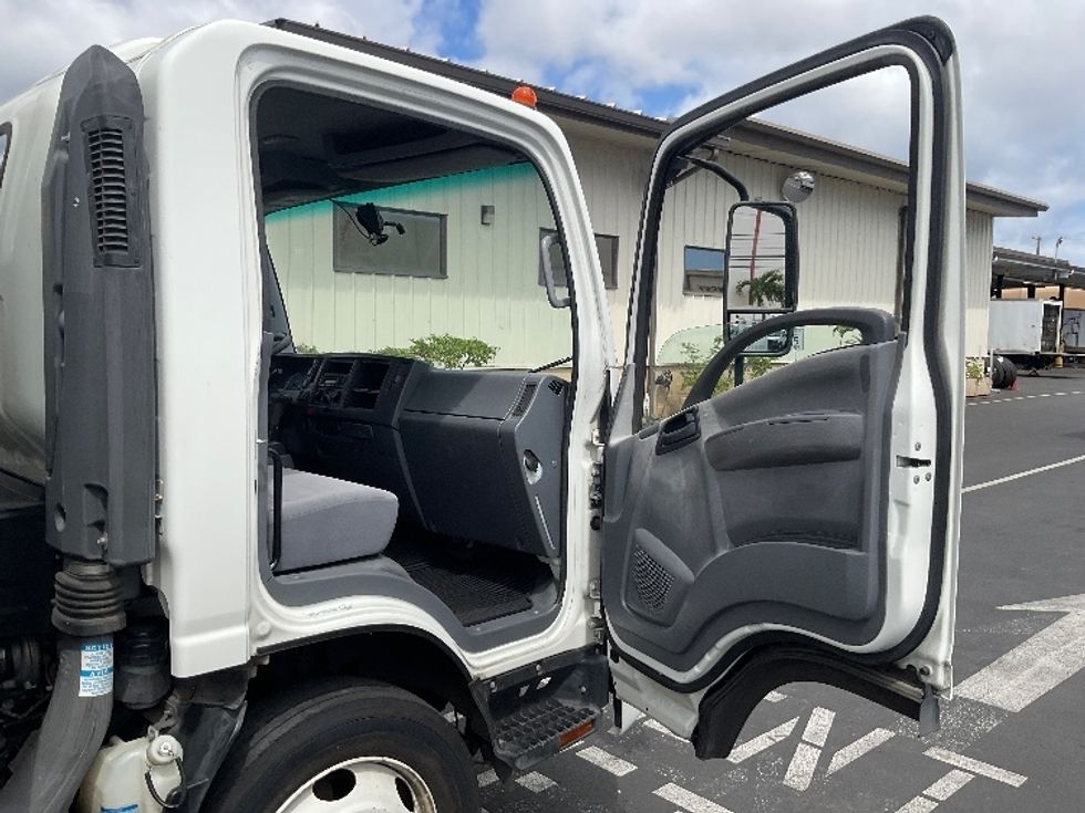 Medium Duty Box Truck-Light and Medium Duty Trucks-Isuzu-2020-NQR-Torrance-CA-45,844\n\t\tmiles-$ 53,250 - Image 20