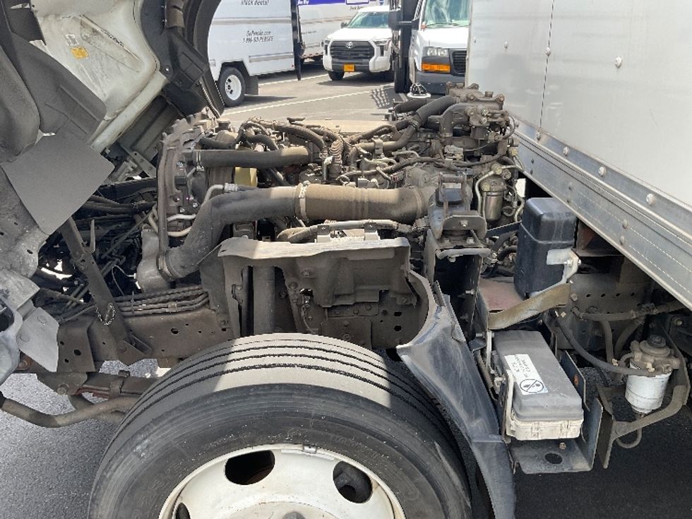 Medium Duty Box Truck-Light and Medium Duty Trucks-Isuzu-2020-NQR-Torrance-CA-75,181\n\t\tmiles-$ 50,250 - Image 23