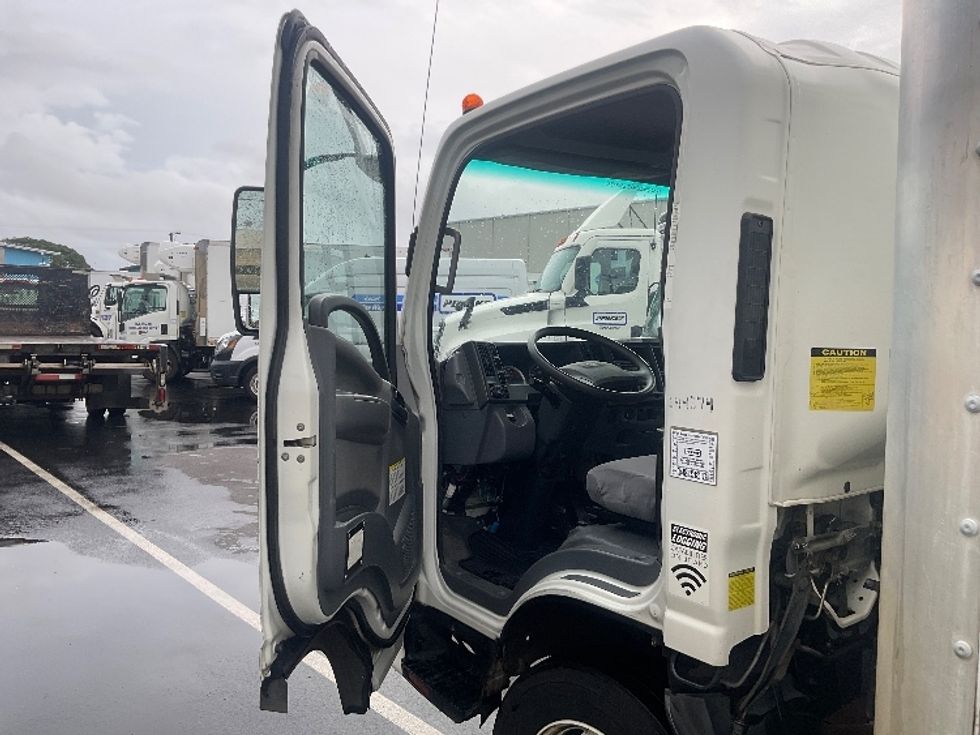 Medium Duty Box Truck-Light and Medium Duty Trucks-Isuzu-2020-NQR-Torrance-CA-91,946\n\t\tmiles-$ 48,750 - Image 16