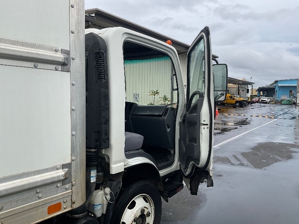 Medium Duty Box Truck-Light and Medium Duty Trucks-Isuzu-2020-NQR-Torrance-CA-91,946\n\t\tmiles-$ 48,750 - Image 20