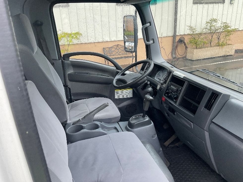 Medium Duty Box Truck-Light and Medium Duty Trucks-Isuzu-2020-NQR-Torrance-CA-91,946\n\t\tmiles-$ 48,750 - Image 22