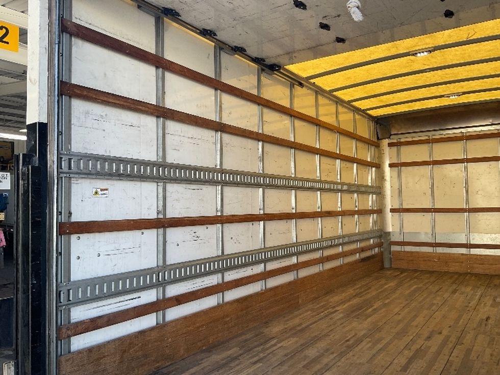 Medium Duty Box Truck-Light and Medium Duty Trucks-Isuzu-2020-NQR-Torrance-CA-93,701\n\t\tmiles-$ 48,250 - Image 11