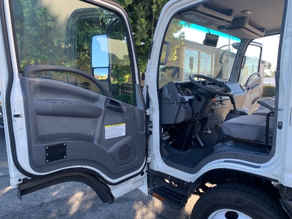 Medium Duty Box Truck-Light and Medium Duty Trucks-Isuzu-2020-NQR-Torrance-CA-98,973\n\t\tmiles-$ 48,000 - Image 16