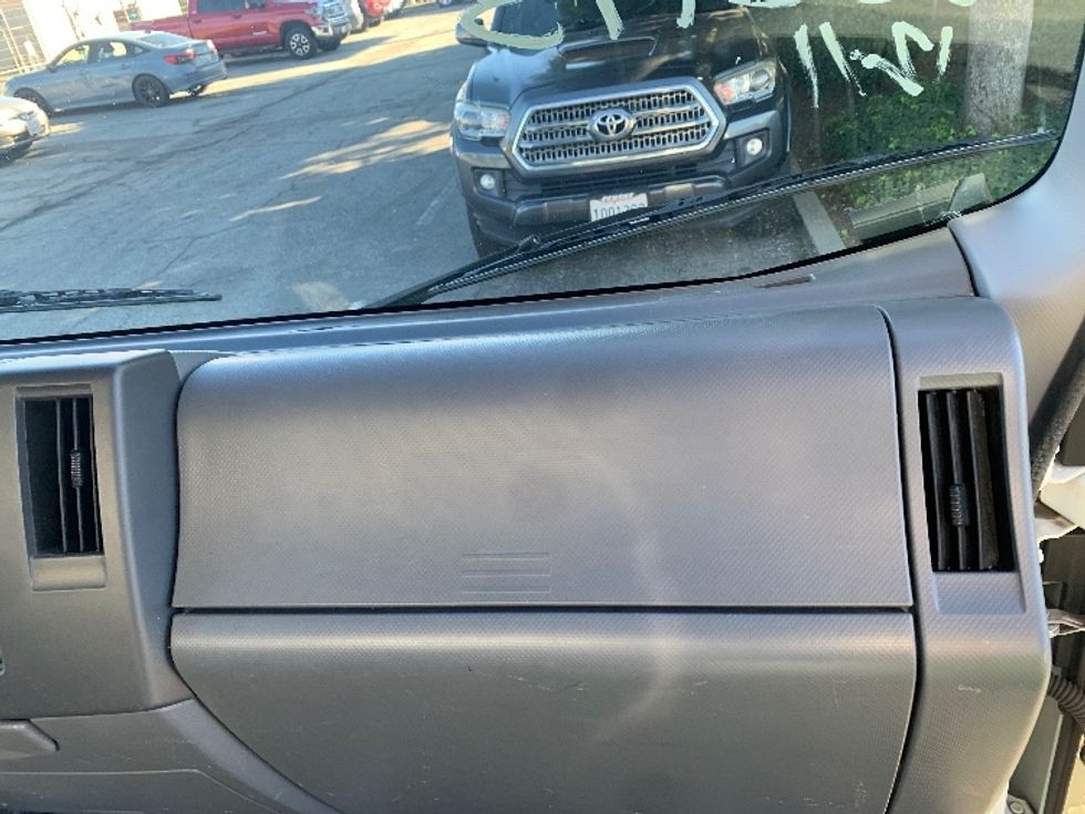 Medium Duty Box Truck-Light and Medium Duty Trucks-Isuzu-2020-NQR-Torrance-CA-98,973\n\t\tmiles-$ 48,000 - Image 21