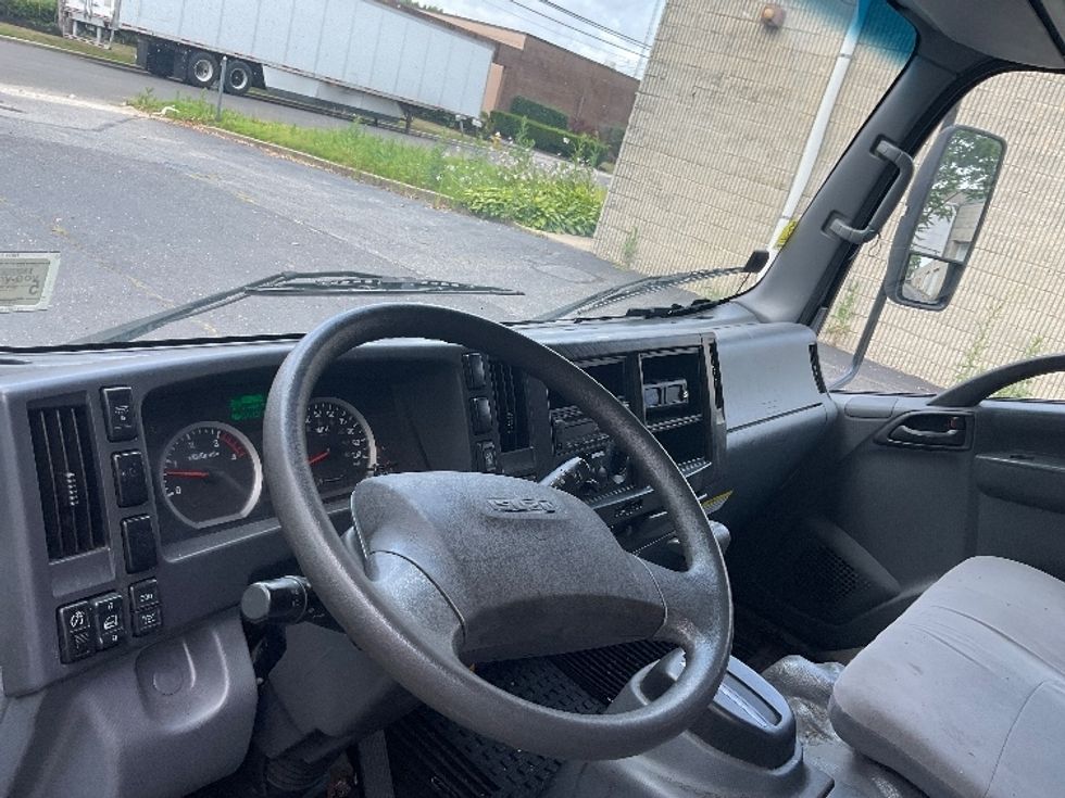 Medium Duty Box Truck-Light and Medium Duty Trucks-Isuzu-2020-NQR-West Babylon-NY-84,832\n\t\tmiles-$ 51,500 - Image 17
