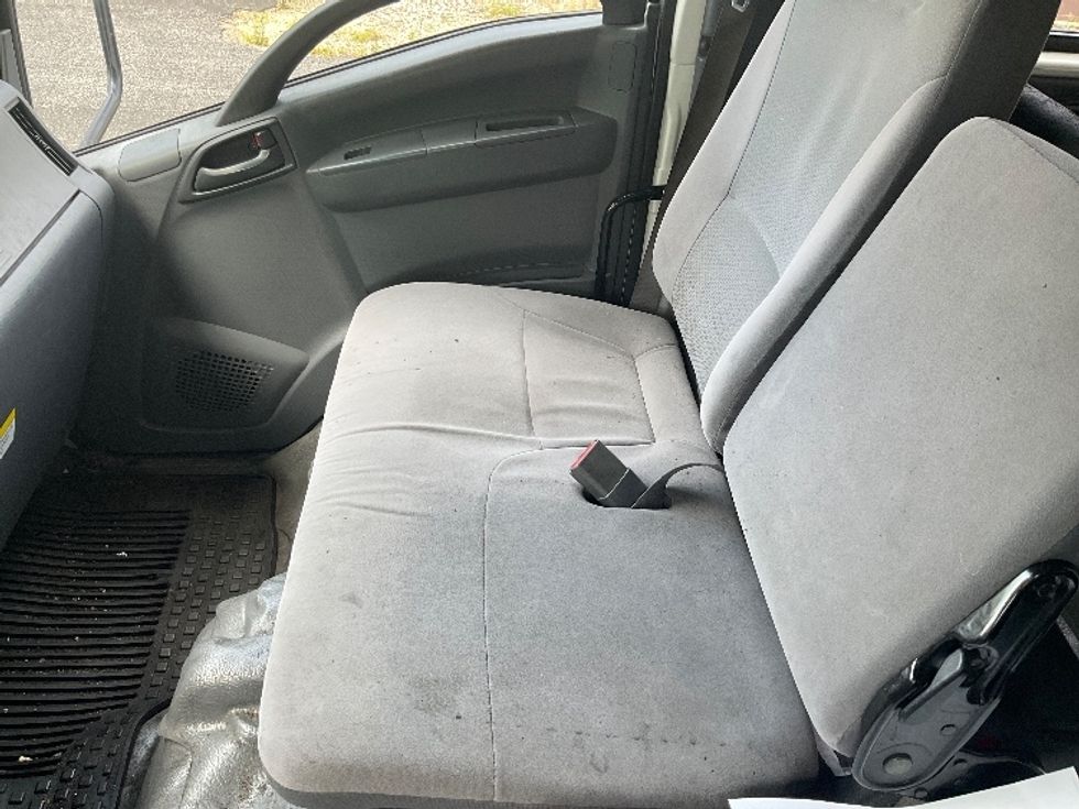 Medium Duty Box Truck-Light and Medium Duty Trucks-Isuzu-2020-NQR-West Babylon-NY-84,832\n\t\tmiles-$ 51,500 - Image 19