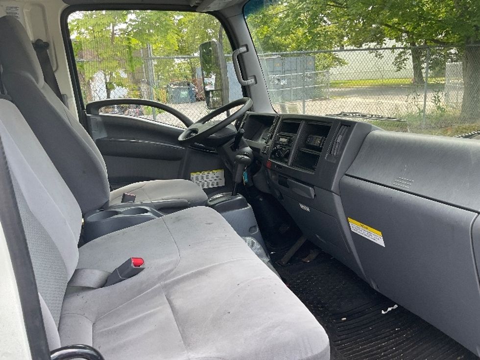 Medium Duty Box Truck-Light and Medium Duty Trucks-Isuzu-2020-NQR-West Babylon-NY-84,832\n\t\tmiles-$ 51,500 - Image 22