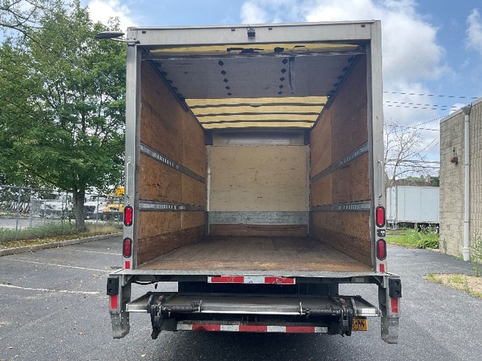 Medium Duty Box Truck-Light and Medium Duty Trucks-Isuzu-2020-NQR-West Babylon-NY-84,832\n\t\tmiles-$ 51,500 - Image 8