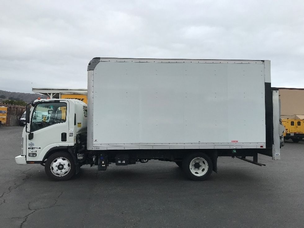 Medium Duty Box Truck-Light and Medium Duty Trucks-Isuzu-2020-NQR-West Sacramento-CA-43,235\n\t\tmiles-$ 52,750 - Image 4
