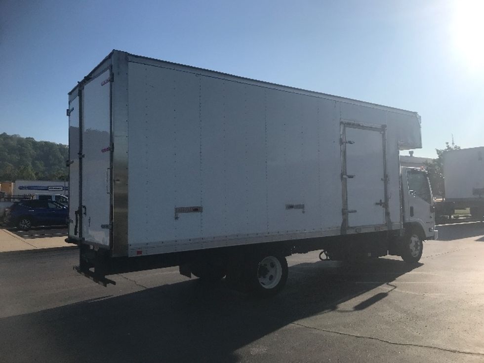 Medium Duty Box Truck-Light and Medium Duty Trucks-Isuzu-2020-NRR-Akron-OH-84,872\n\t\tmiles-$ 48,000 - Image 12
