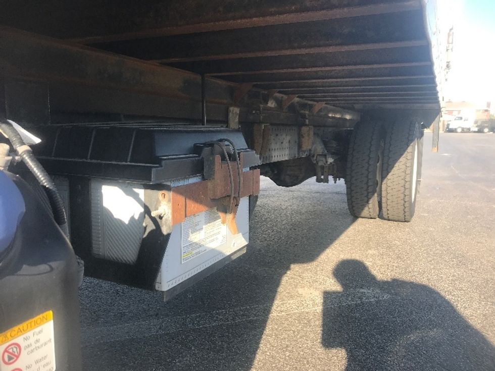 Medium Duty Box Truck-Light and Medium Duty Trucks-Isuzu-2020-NRR-Akron-OH-84,872\n\t\tmiles-$ 48,000 - Image 5