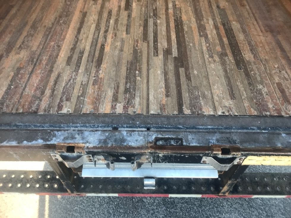Medium Duty Box Truck-Light and Medium Duty Trucks-Isuzu-2020-NRR-Akron-OH-84,872\n\t\tmiles-$ 48,000 - Image 9