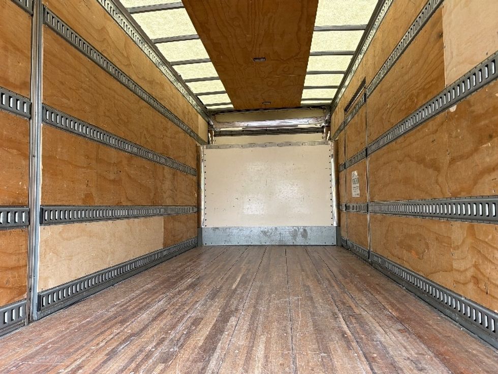 Medium Duty Box Truck-Light and Medium Duty Trucks-Isuzu-2020-NRR-Alexandria-VA-125,036\n\t\tmiles-$ 43,750 - Image 11