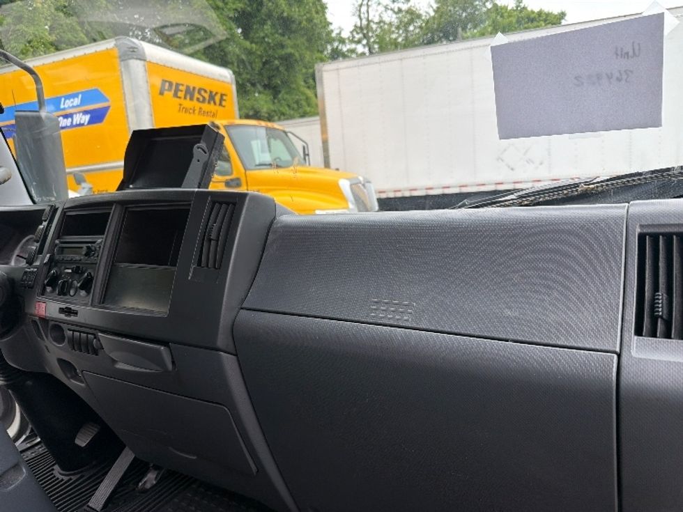 Medium Duty Box Truck-Light and Medium Duty Trucks-Isuzu-2020-NRR-Alexandria-VA-125,036\n\t\tmiles-$ 43,750 - Image 21