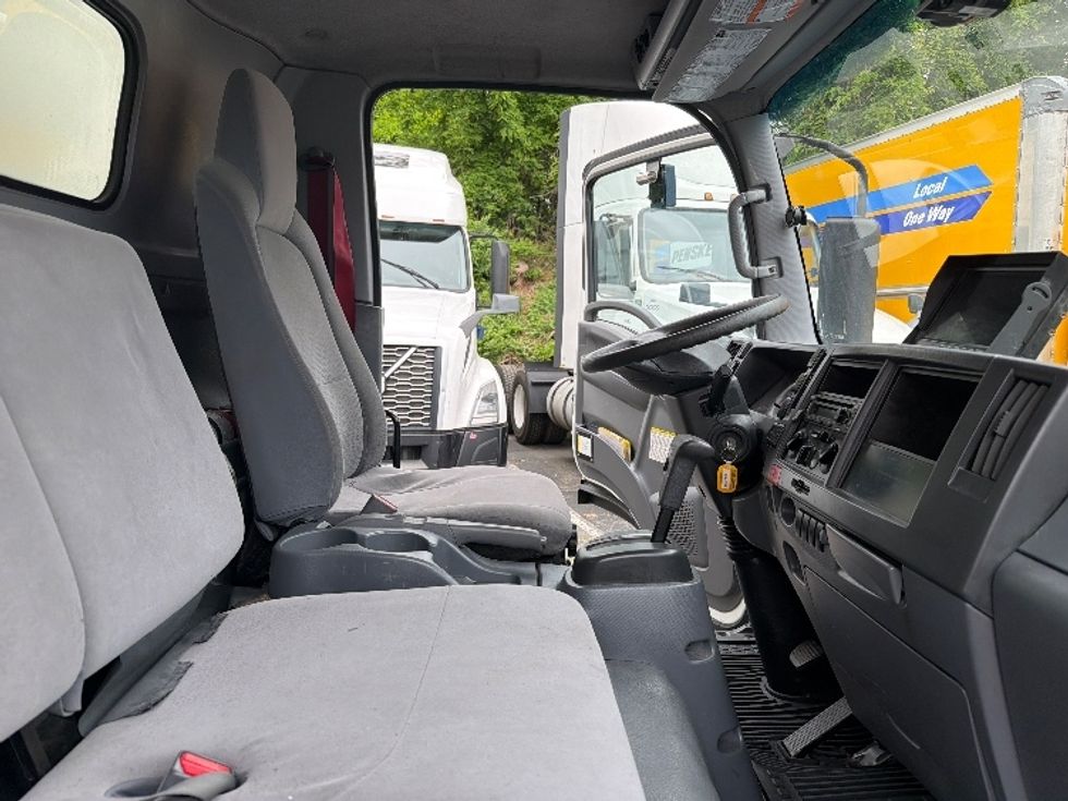 Medium Duty Box Truck-Light and Medium Duty Trucks-Isuzu-2020-NRR-Alexandria-VA-125,036\n\t\tmiles-$ 43,750 - Image 22