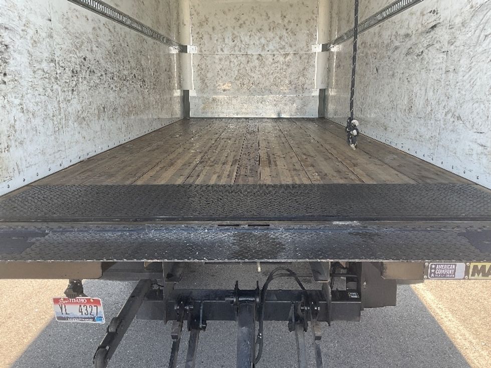 Medium Duty Box Truck-Light and Medium Duty Trucks-Isuzu-2020-NRR-Boise-ID-97,401\n\t\tmiles-$ 49,500 - Image 10