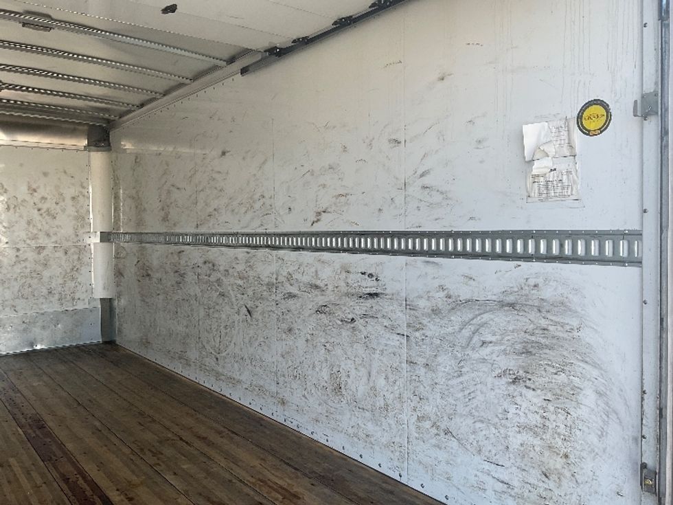 Medium Duty Box Truck-Light and Medium Duty Trucks-Isuzu-2020-NRR-Boise-ID-97,401\n\t\tmiles-$ 49,500 - Image 12