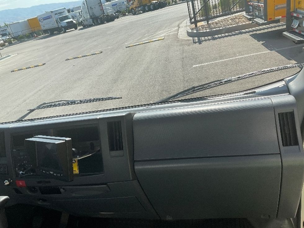 Medium Duty Box Truck-Light and Medium Duty Trucks-Isuzu-2020-NRR-Boise-ID-97,401\n\t\tmiles-$ 49,500 - Image 21