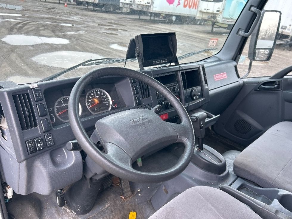 Medium Duty Box Truck-Light and Medium Duty Trucks-Isuzu-2020-NRR-Braintree-MA-83,992\n\t\tmiles-$ 42,500 - Image 17