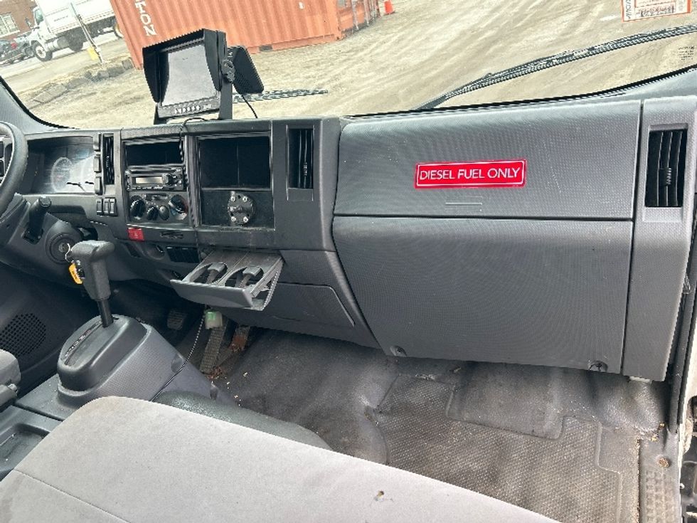 Medium Duty Box Truck-Light and Medium Duty Trucks-Isuzu-2020-NRR-Braintree-MA-83,992\n\t\tmiles-$ 42,500 - Image 21