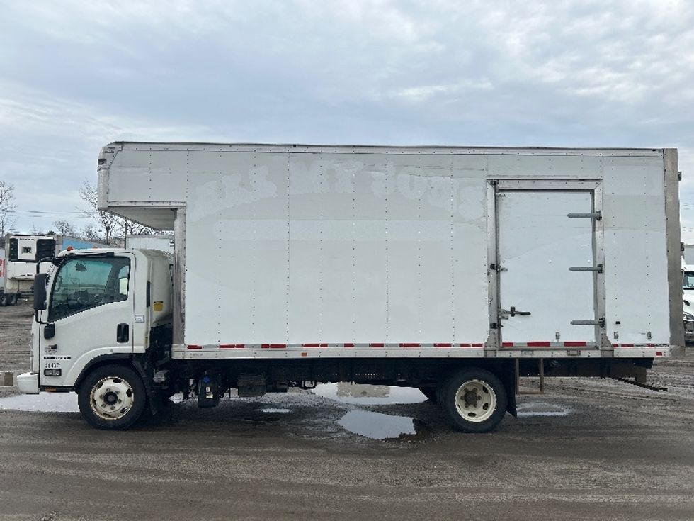 Medium Duty Box Truck-Light and Medium Duty Trucks-Isuzu-2020-NRR-Braintree-MA-83,992\n\t\tmiles-$ 42,500 - Image 4